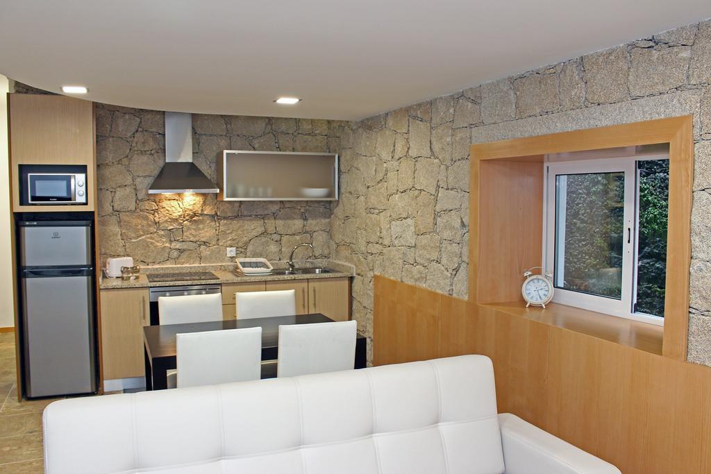 Geresiana Apartamentos Luaran gambar