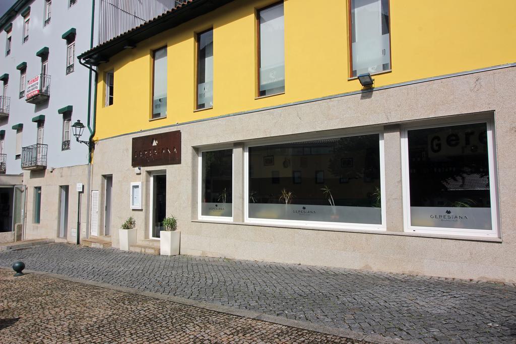 Geresiana Apartamentos Luaran gambar